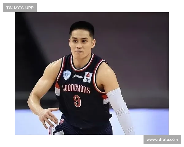 CBA总决赛G4大名单公布 周琦陈盈骏领衔王欣瑞顶替段立谦 CBA总决赛G4大名单公布 周琦陈盈骏领衔王欣瑞顶替段立谦